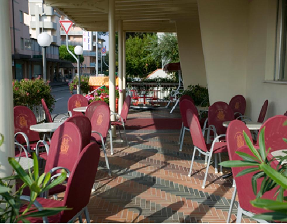 Residence Hotel Amalfi Lido Di Savio Exterior foto